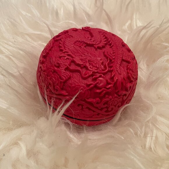 Traditional Antique Chinese Box - Picture 3 of 4